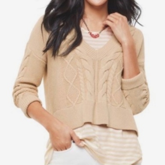 CAbi Sweaters - Cabi Cropped Cable Pullover 5636